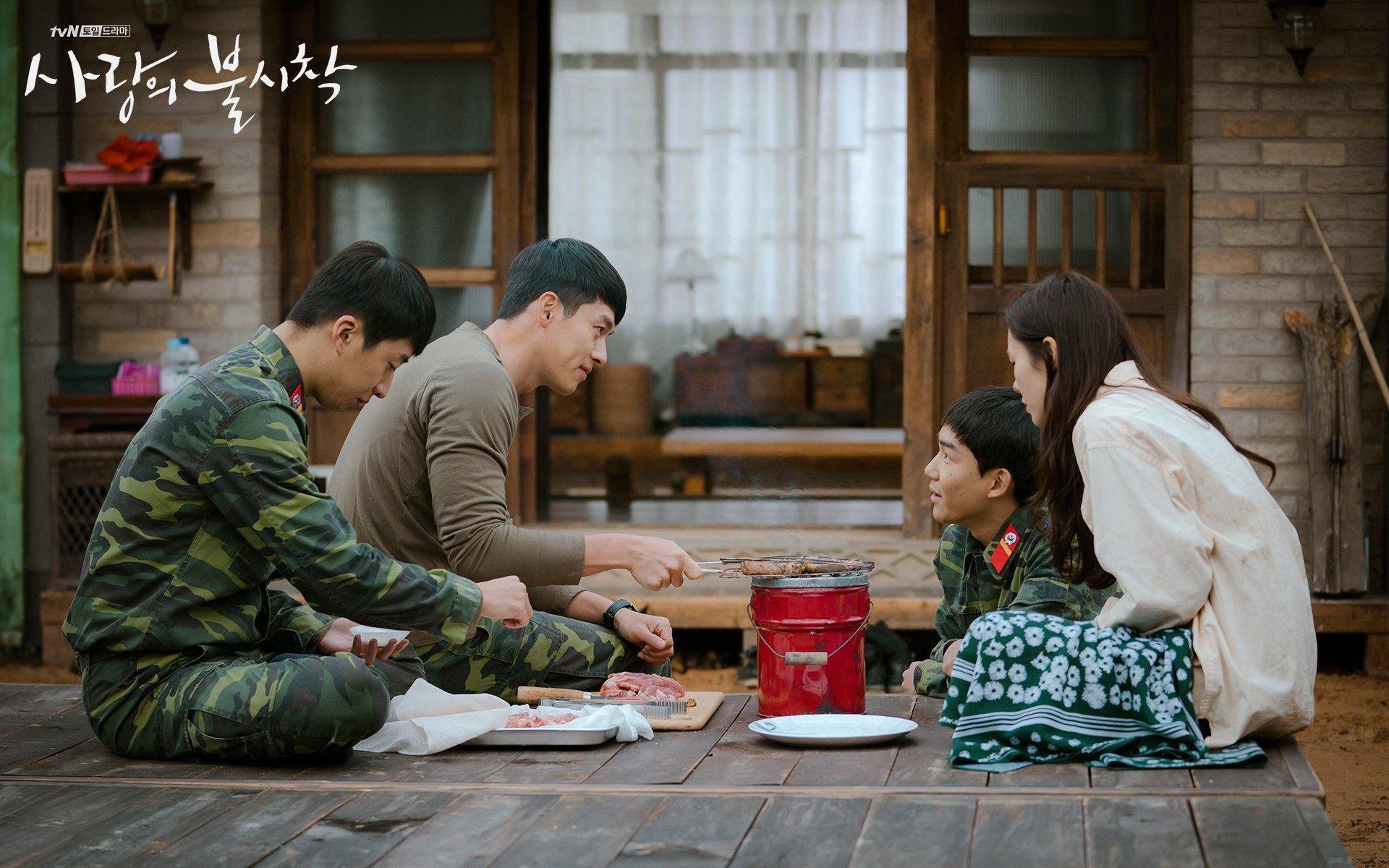 开云体育下载-芬兰冰球队制霸挪威赛场，卡瓦哈尔关键战一锤定音