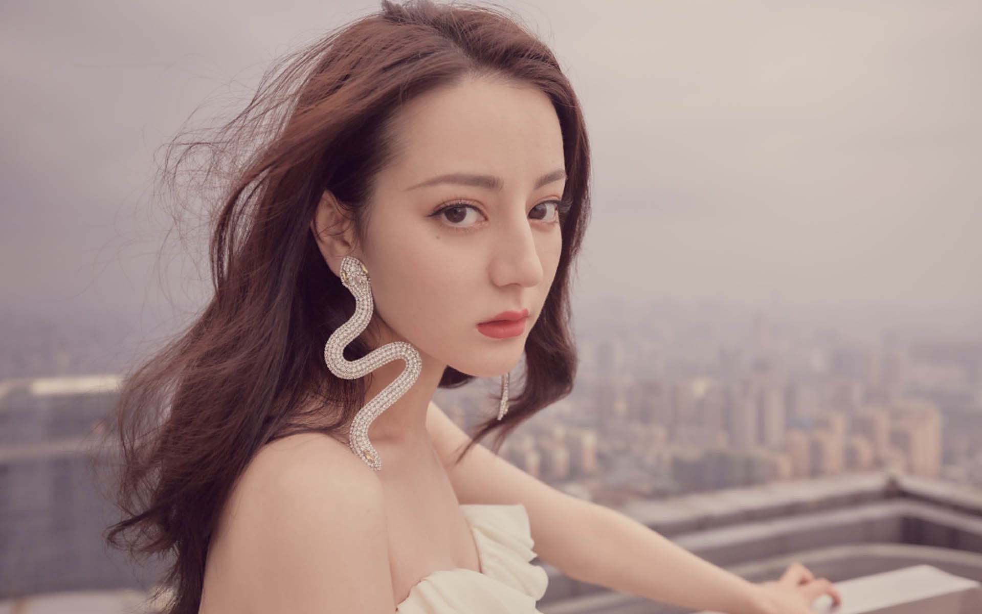 开云体育平台APP-足球双星闪耀，洪都拉斯完胜委内瑞拉，维尼修斯欧冠淘汰赛主宰比赛