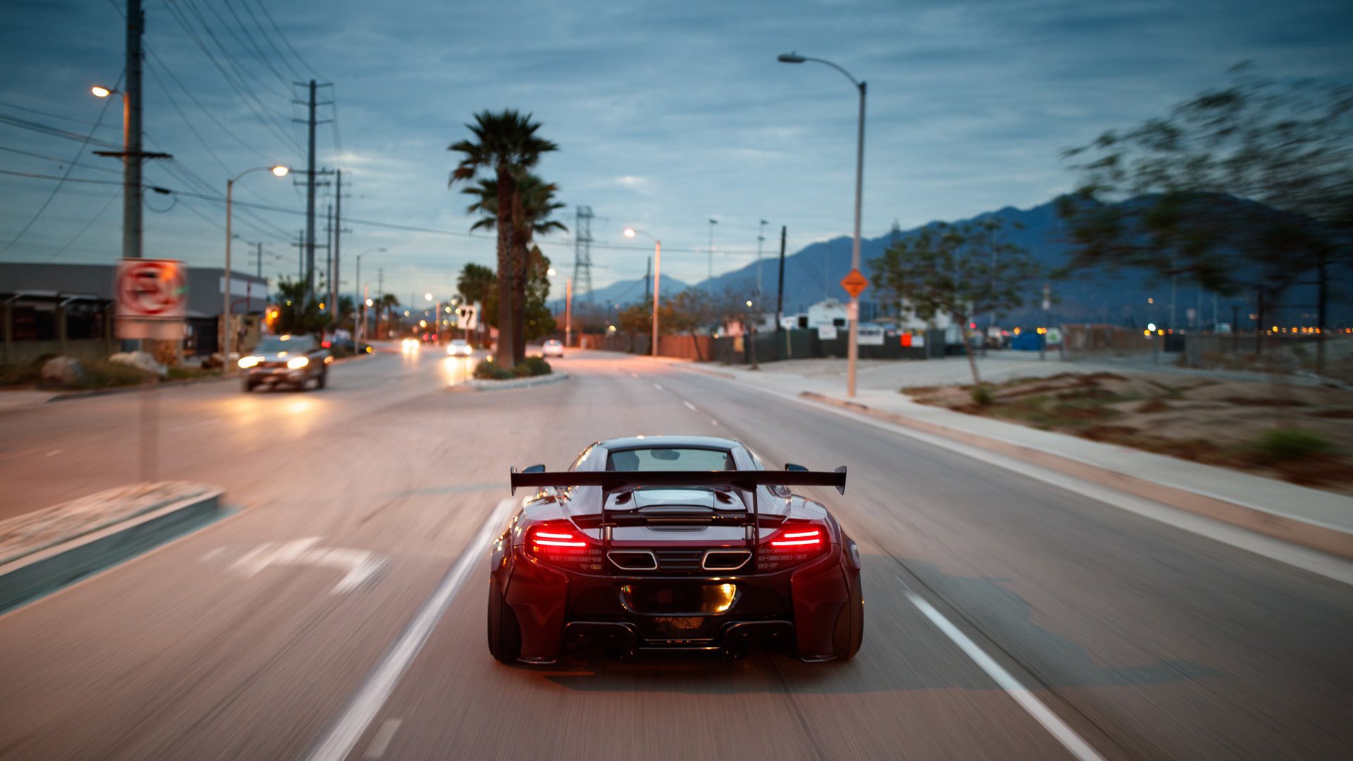 开云体育平台APP-节奏掌控者与惊艳新星，湖人巧制独行侠，杰伦格林闪耀全场