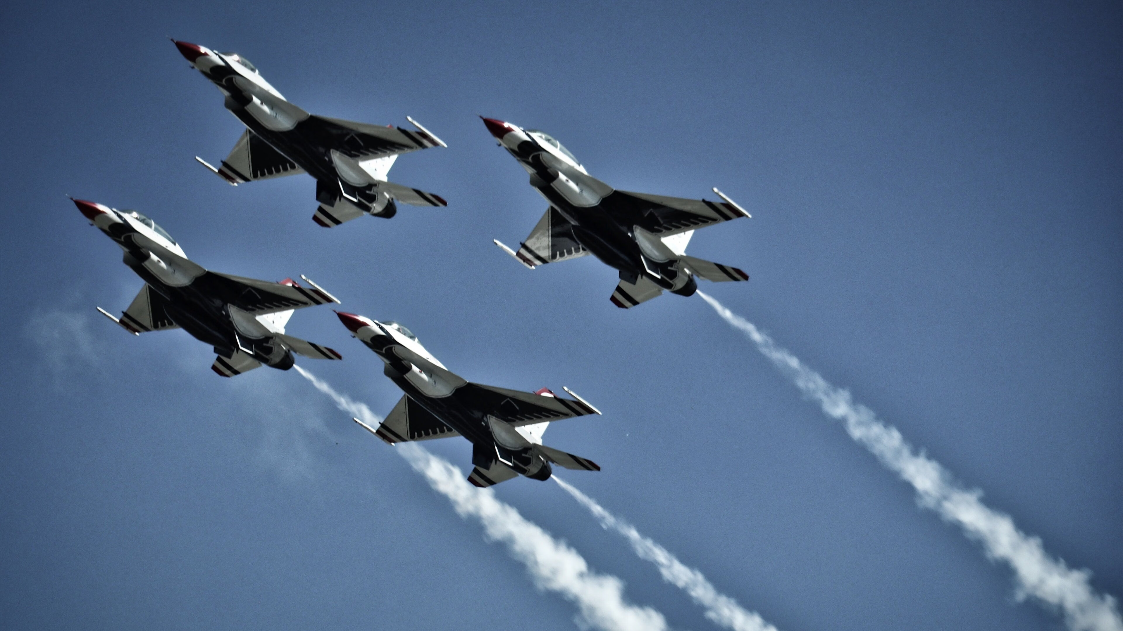 开云APP-猛龙咆哮破长白，霍勒迪数据核爆席卷吉林！当全面成为武器，比赛便只剩征服