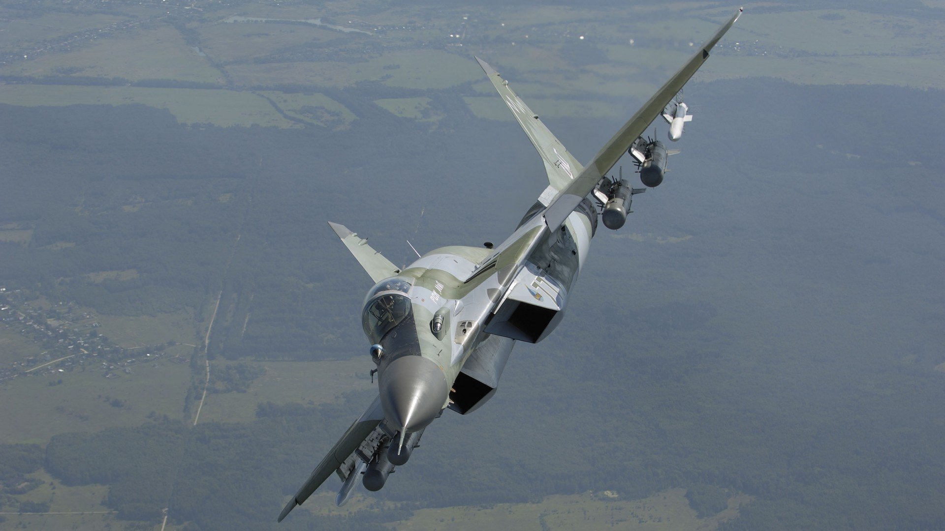 从天降神兵到绝杀救主，本泽马如何击穿哥伦比亚的钢铁封锁