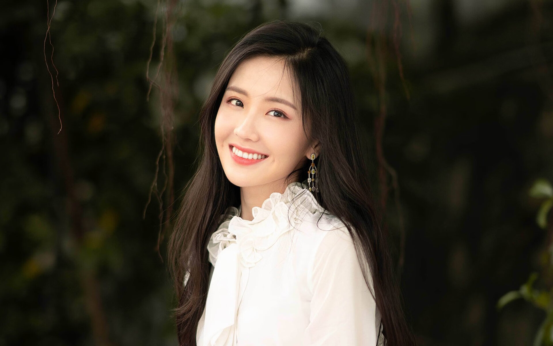 开云体育app-东瀛疾风与中欧铁骑的博弈，加维之光如何照亮2026世界杯C组生死战？